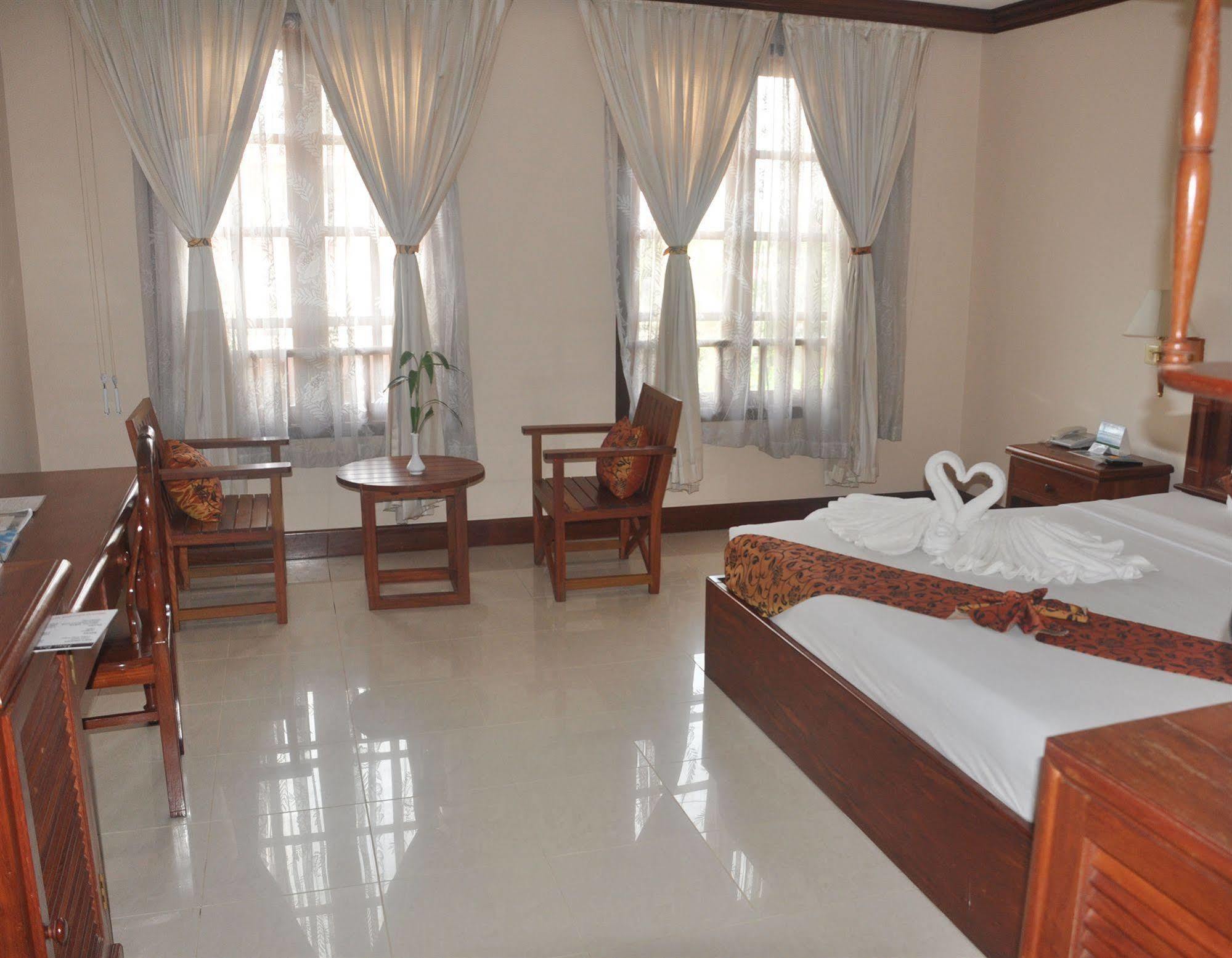 Sun Inns Hotel Siem Reap Exterior photo